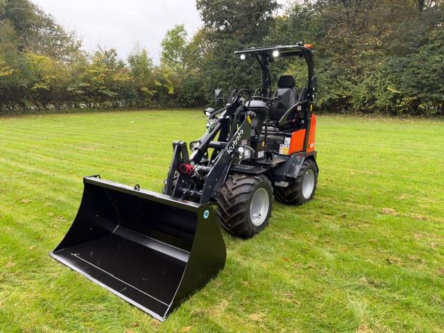 Kubota RT150-2 minilæsser med skovl – udlejning Randers og Aarhus